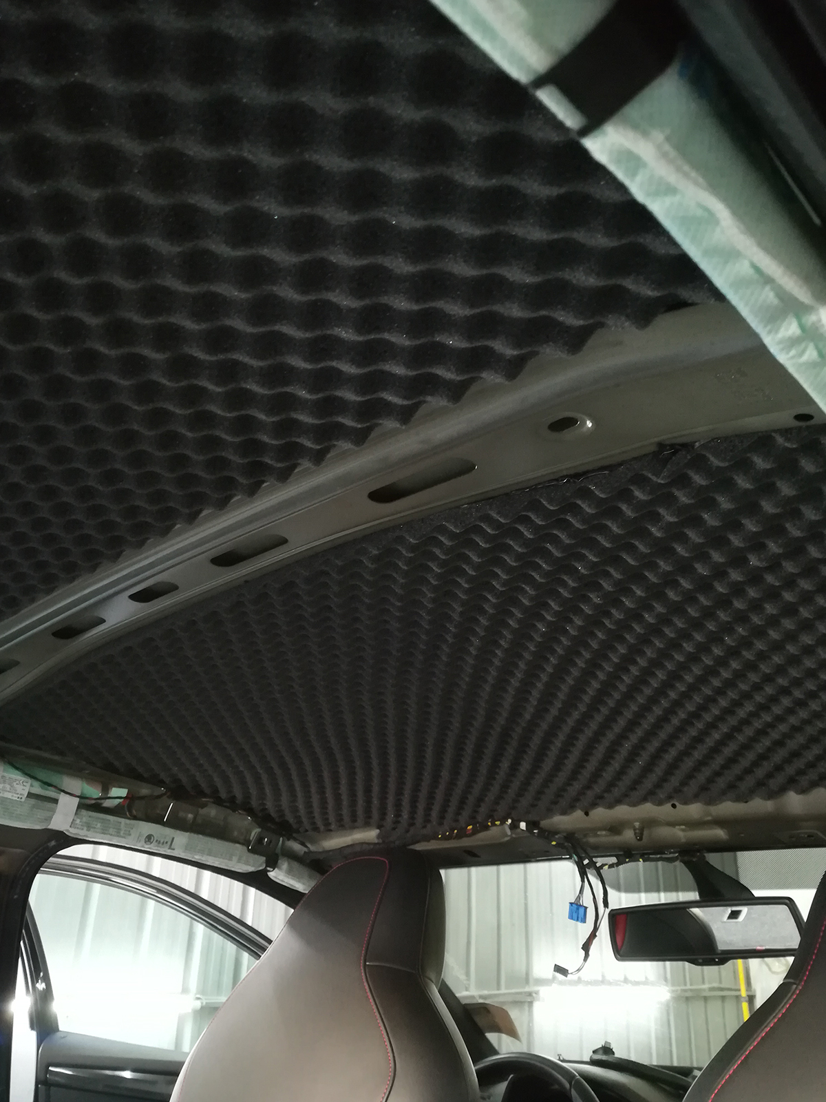 Шумоизоляция авто в Алматы - обесшумка салона автомобиля детейлинг студия AUTOROOM