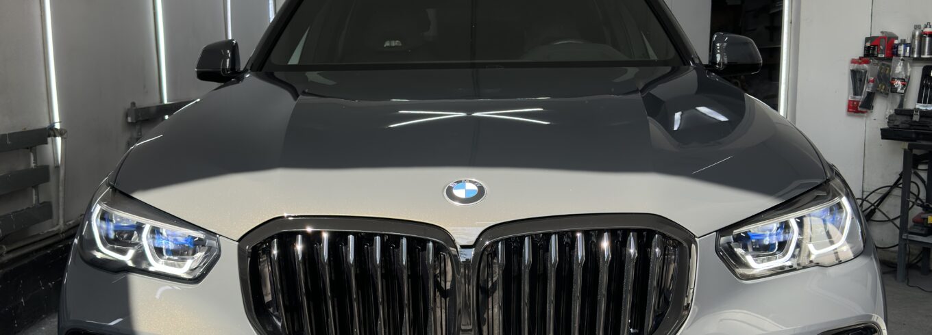 BMW X5 Детейлинг услуги полировка кузова, покрытие керамикой, покраска бампера Антихром
