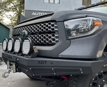 Toyota Tundra силовой бампер ACT покраска пескоструй раптор подножки и фендера AUTOROOM KZ Алматы
