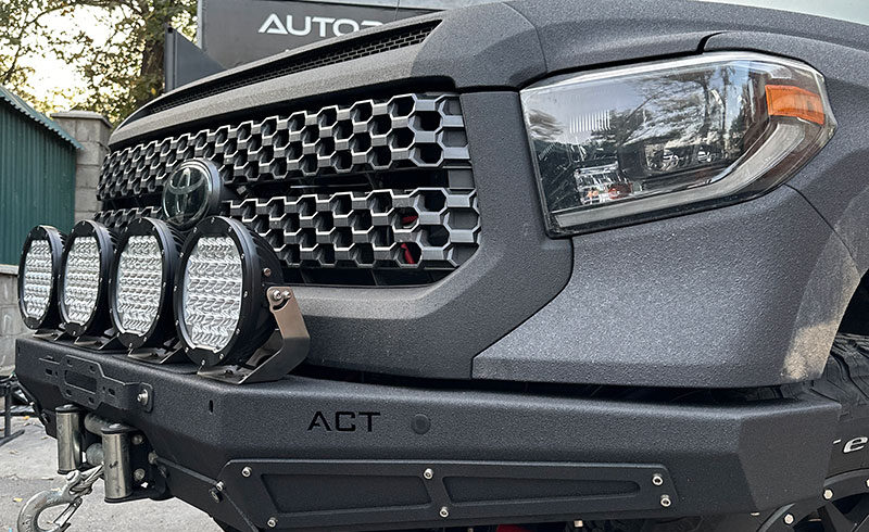 Toyota Tundra силовой бампер ACT покраска пескоструй раптор подножки и фендера AUTOROOM KZ Алматы