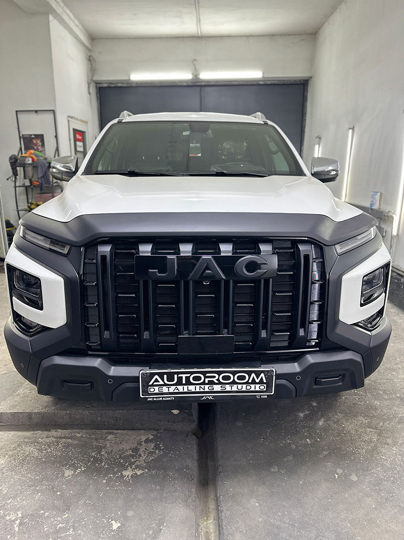 JAC решетка радиатора покраска в черный матовый