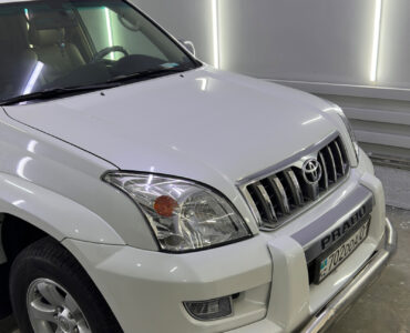 Покраска авто PRADO 120 полная покраска кузова в Алматы трехслойка белый жемчуг.